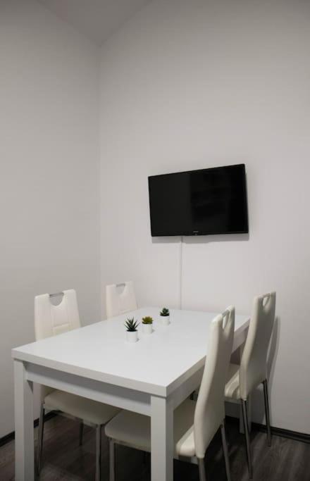 Modern Apartment In The Center Of Prague Luaran gambar